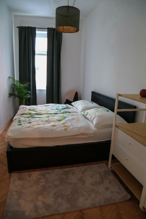 Lovely Apartment In The Heart Of Štýrský Hradec Exteriér fotografie