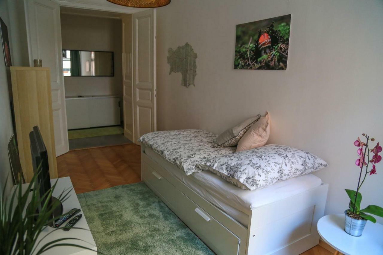 Lovely Apartment In The Heart Of Štýrský Hradec Exteriér fotografie